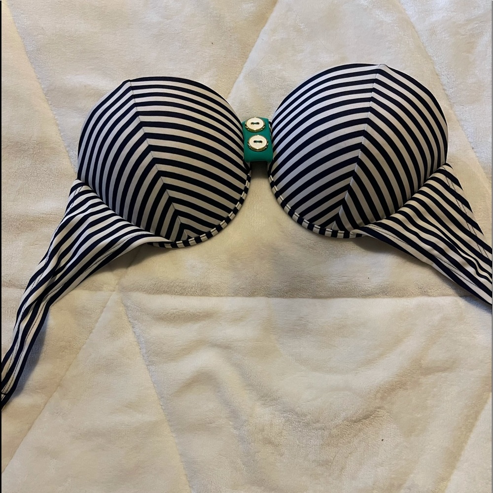 Bathing suit top